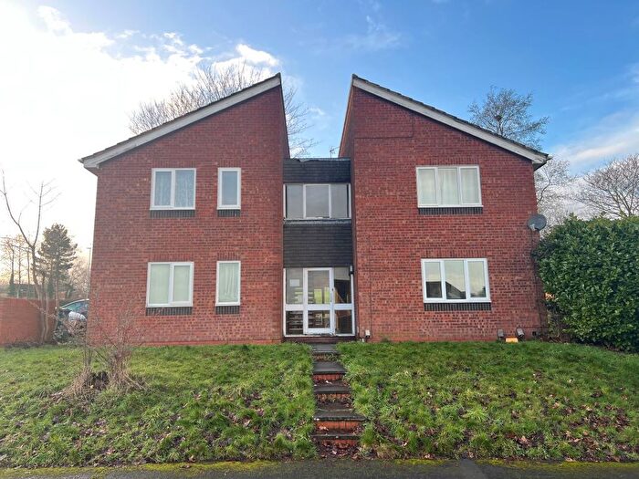 1 Bedroom Flat For Sale In Cornfield Drive, Lichfield, WS14