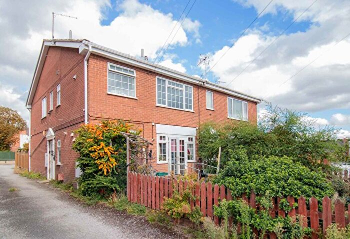 2 Bedroom Maisonette For Sale In Sherbrook Road, Daybrook, Nottingham, NG5
