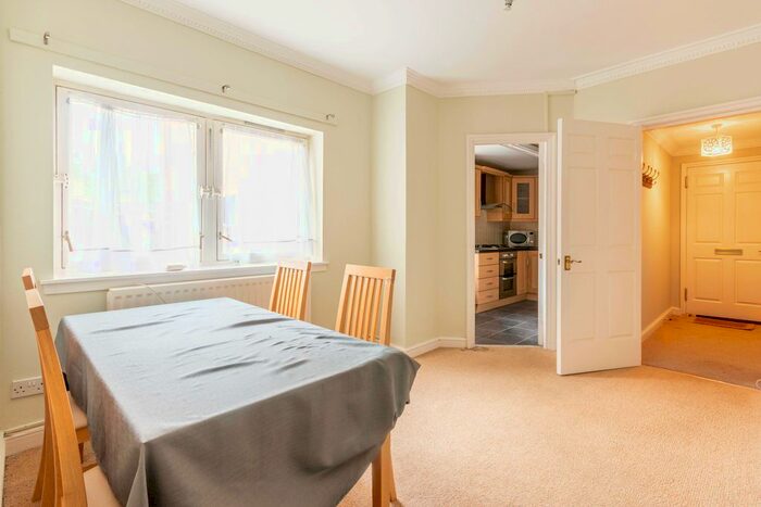 2 Bedroom Flat To Rent In East Parkside, Edinburgh, EH16