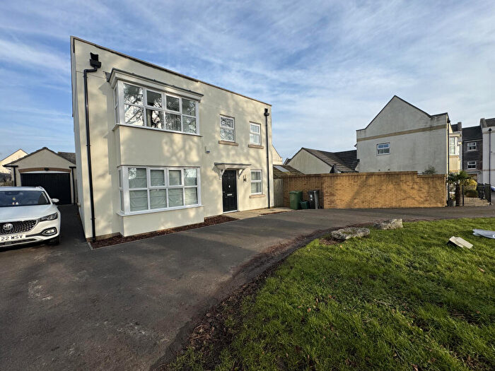 4 Bedroom Detached House For Sale In Oak Leaze, Bristol, BS34