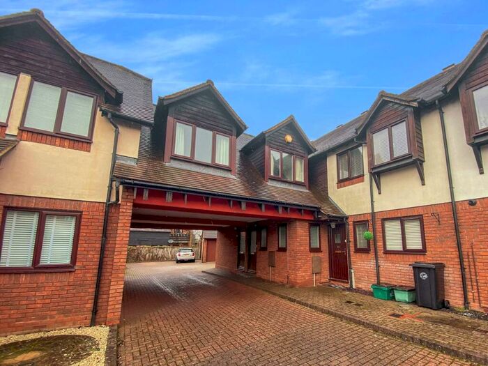 3 Bedroom Terraced House To Rent In Jasmine Crescent, Princes Risborough, HP27