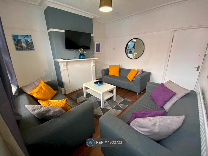 5 Bedroom Terraced House To Rent In Pomona Street, Sheffield, S11