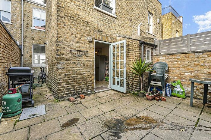 3 Bedroom Terraced House For Sale In St. Dionis Road, London, SW6