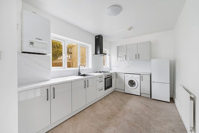 3 Bedroom Semi-Detached House To Rent In Staveley Gardens, Grove Park, W4