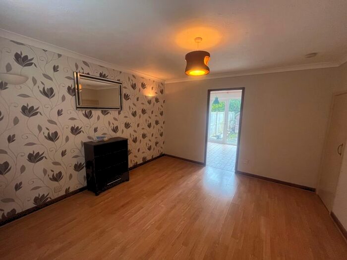 Property To Rent In Naomi Close, Blacon, Chester, CH1