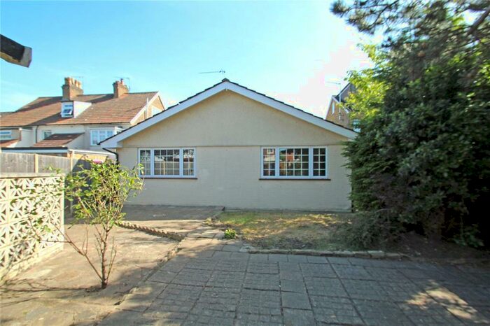 3 Bedroom Bungalow To Rent In Surrey, KT15