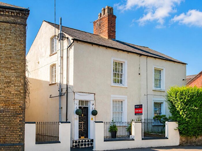 2 Bedroom Semi Detached House For Sale In Oxford Street, Wellingborough, NN8
