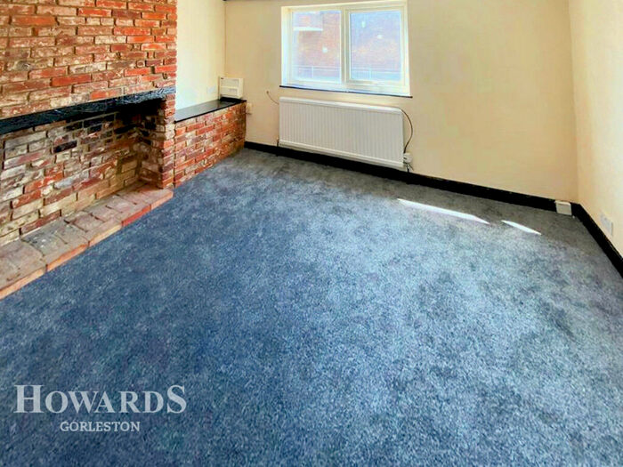 Terraced House For Sale In High Street, Gorleston, NR31