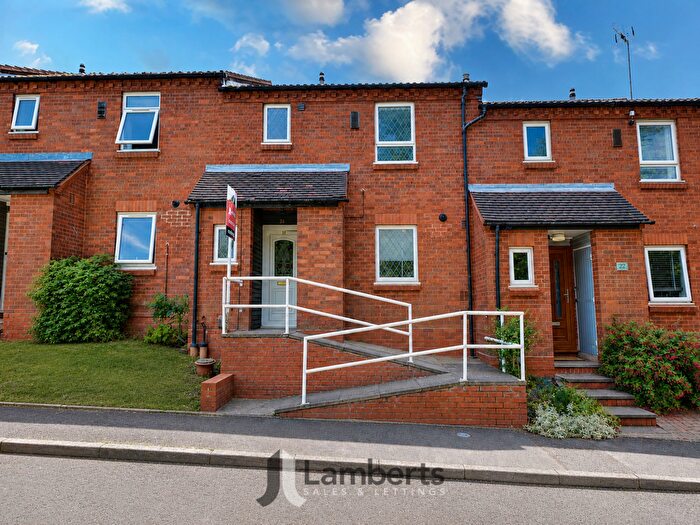 3 Bedroom Terraced House For Sale In Mill Street, Enfield, B97