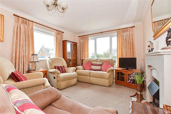 2 Bedroom Detached Bungalow For Sale In Rolfs Close, Bembridge, Isle Of Wight, PO35