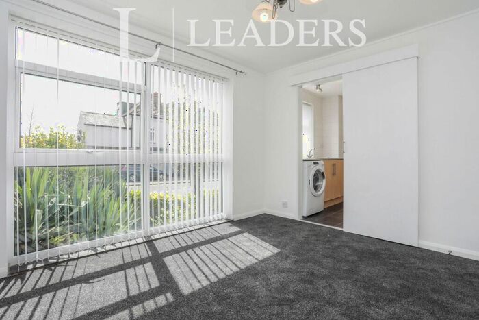 2 Bedroom Apartment To Rent In Beach Station Road, Felixstowe, IP11