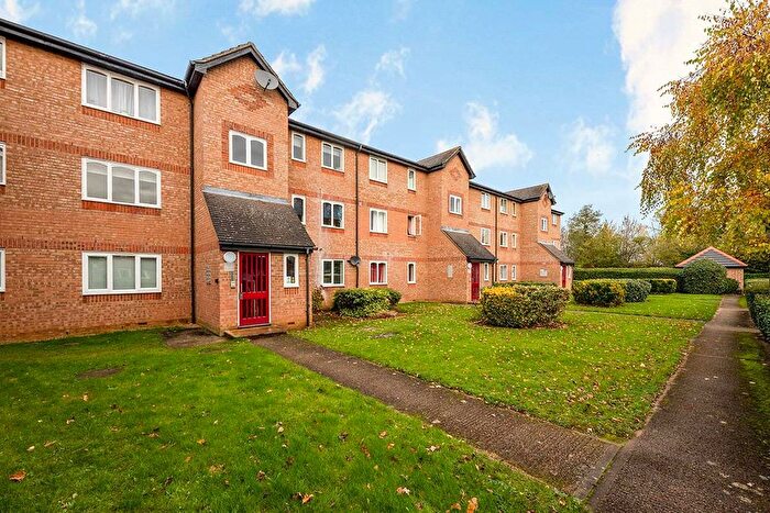 2 Bedroom Flat To Rent In Wedgewood Road, Hitchin, Hertfordshire, SG4