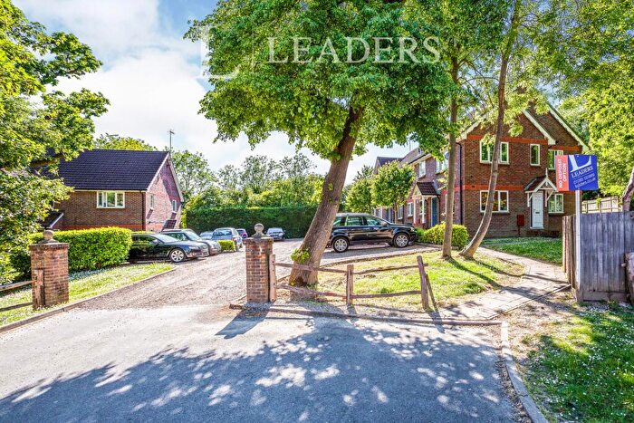 1 Bedroom Flat To Rent In Old Horsham Road, Crawley, RH11
