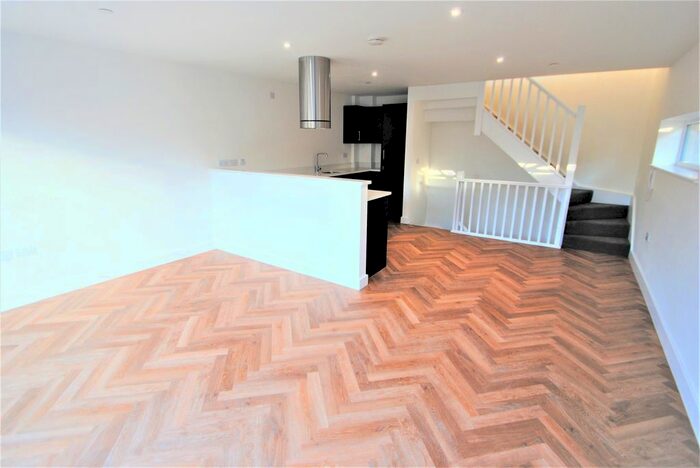 2 Bedroom End Of Terrace House To Rent In Castle Road, Winton, Bournemouth, BH9