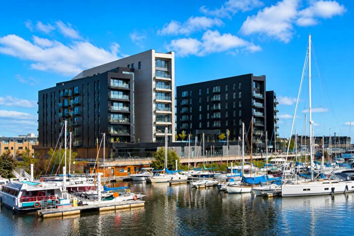 2 Bedroom Apartment For Sale In Bayscape, Watkiss Way, Cardiff Bay, Cardiff, CF11