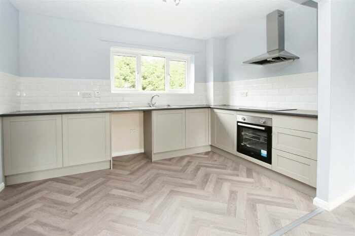 1 Bedroom Apartment For Sale In River View, Gillingham, ME8