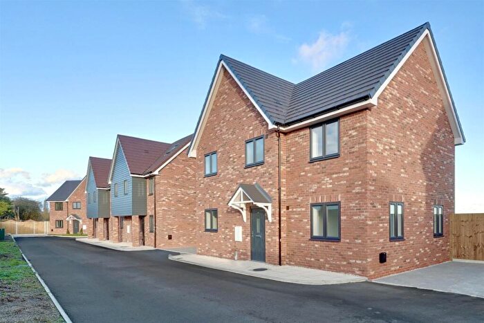 4 Bedroom Detached House For Sale In The Willowdene, Ash Tree Grove, Nine Ashes, Ingatestone, CM4