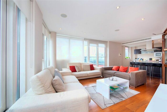 3 Bedroom Flat To Rent In Peninsula Apartments, Praed Street, London, W2