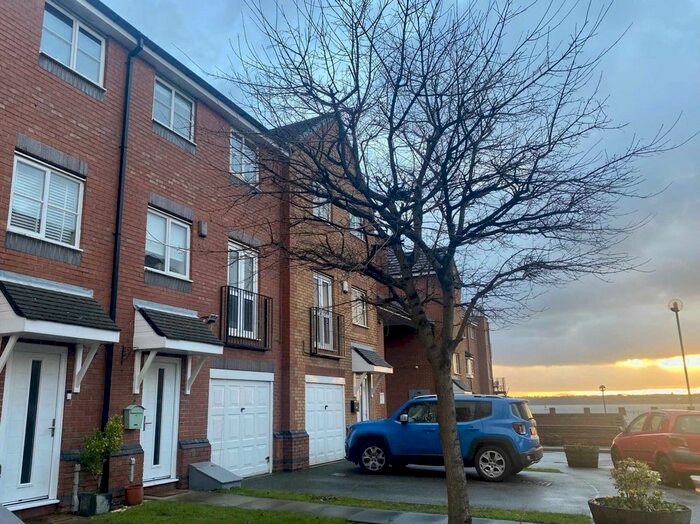 3 Bedroom Town House To Rent In Armstrong Quay, Liverpool, L3