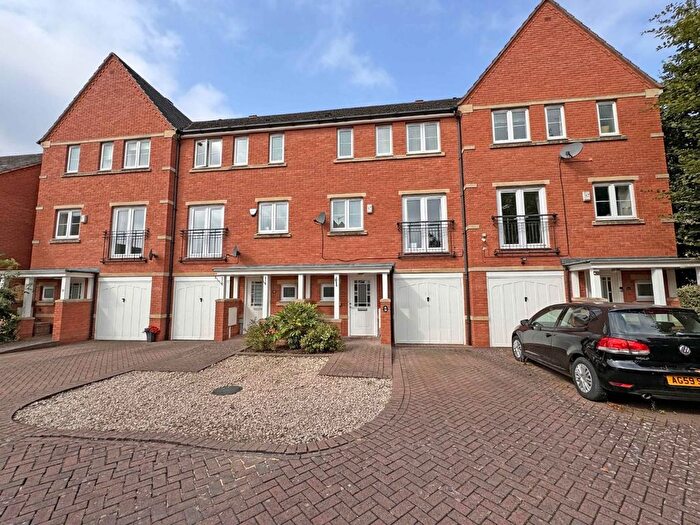 4 Bedroom Terraced House To Rent In Blyth Close, Cawston, Rugby, CV22