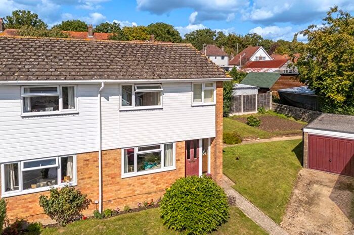 3 Bedroom Semi-detached House For Sale In Cleve Close, Framfield, TN22