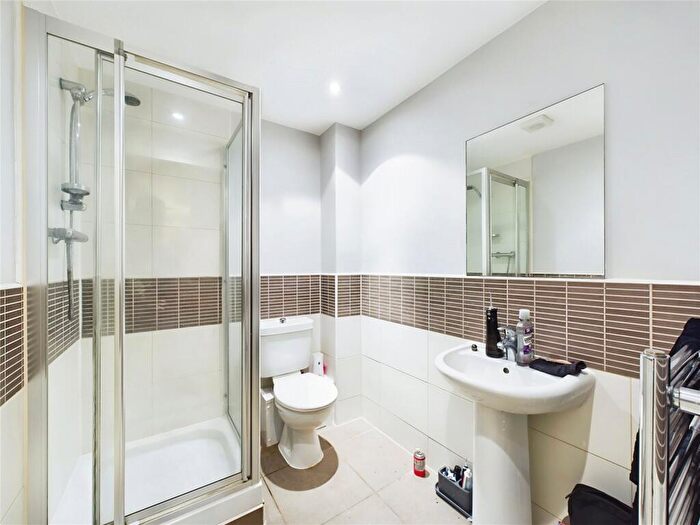 2 Bedroom Apartment For Sale In Waterfront Plaza, Nottingham, NG2