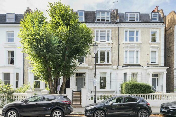 2 Bedroom Flat To Rent In Elsham Road, London, W14