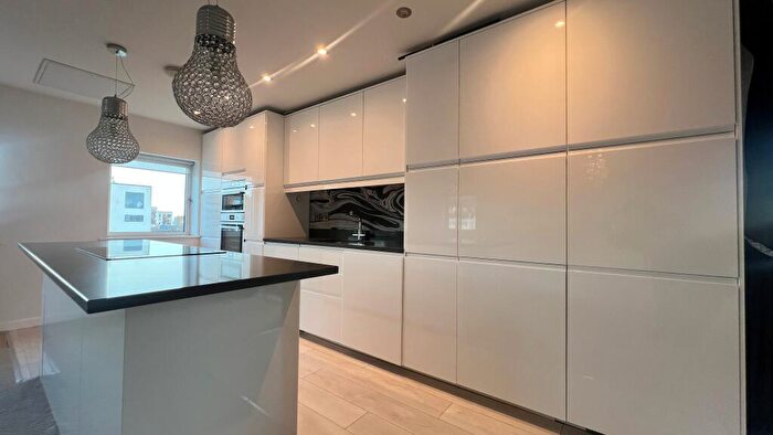 2 Bedroom Penthouse To Rent In Mizzen Court, Portishead, BS20