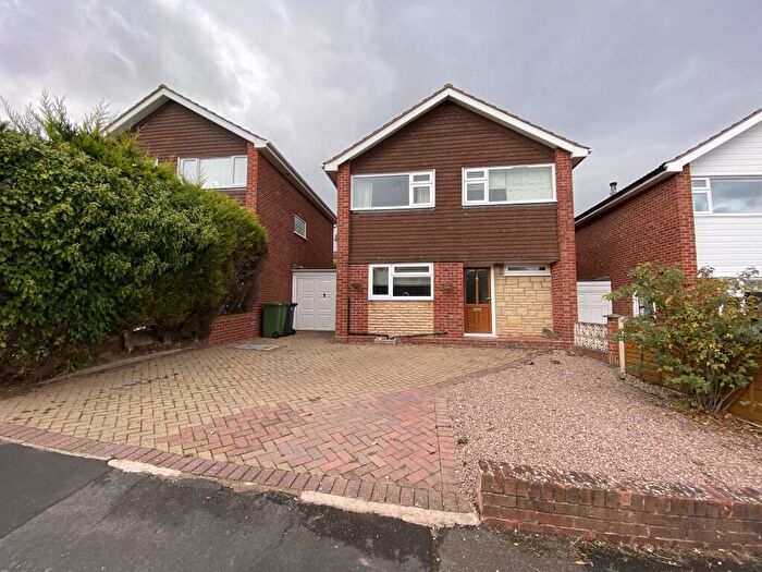 3 Bedroom Link Detached House To Rent In Ellesmere Drive, Bewdley, DY12