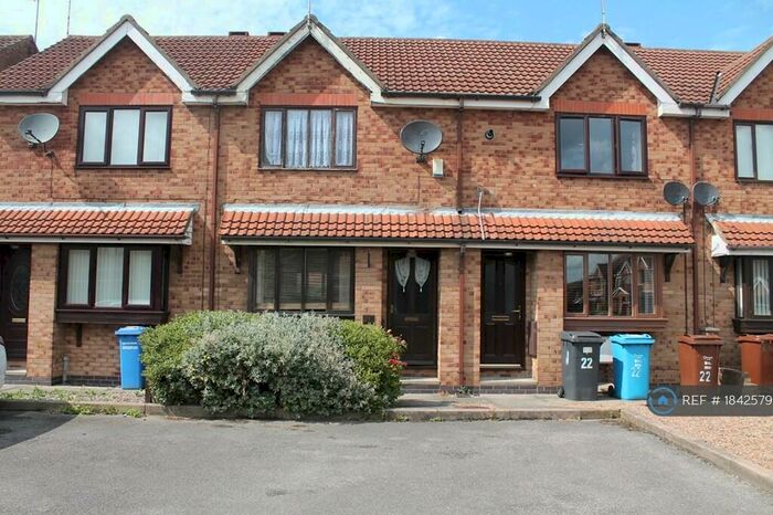 2 Bedroom Terraced House To Rent In The Rydales, Hull, HU5