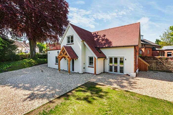 3 Bedroom Detached House To Rent In Police Station Lane, Droxford, SO32