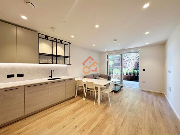 1 Bedroom Flat To Rent In Barnacle House, Hemlock Street, London, E14