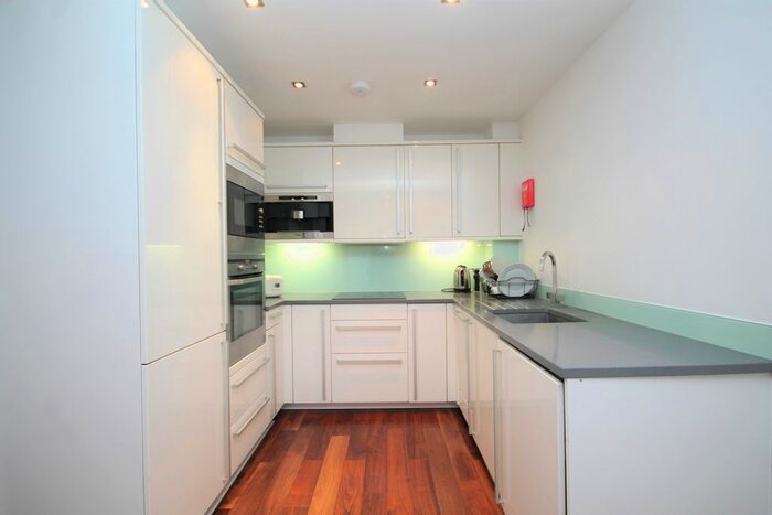 2 Bedroom Flat To Rent In Medway House, Medway Street, Westminster, SW1P