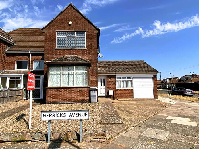 4 Bedroom Semi-Detached House For Sale In Herricks Avenue, LE4