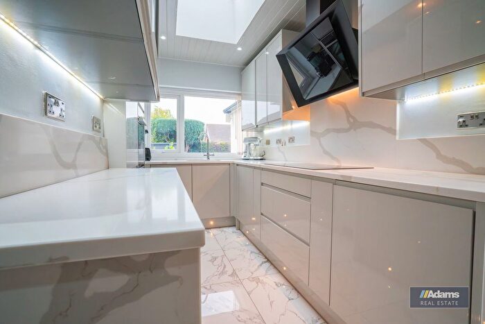 3 Bedroom Bungalow For Sale In Woburn Drive, Cronton, Widnes, WA8