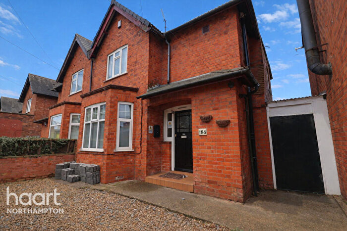 3 Bedroom Semi Detached House For Sale In Birchfield Road East, Northampton, NN3