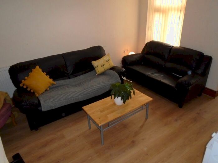 6 Bedroom Property To Rent In Rookery Road, Selly Oak, Birmingham, B29