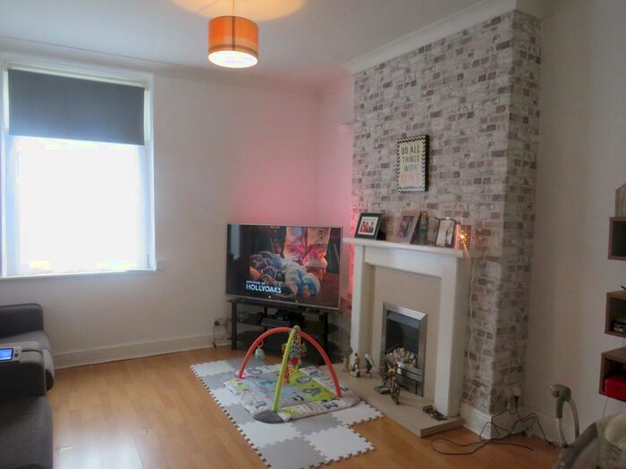 3 Bedroom House To Rent In Dock Street, Penarth, CF64