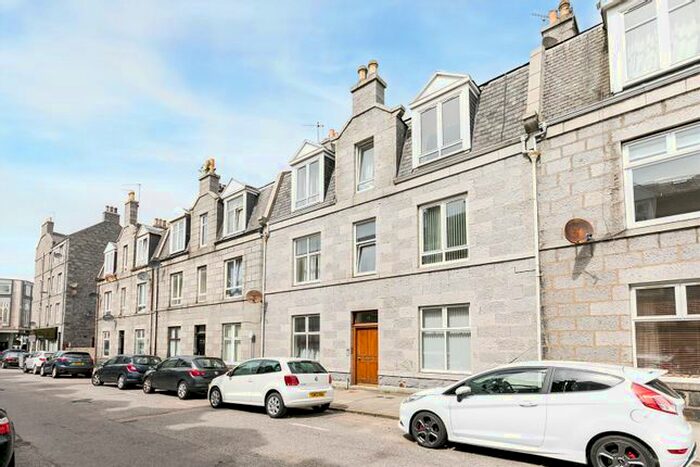 1 Bedroom Flat To Rent In D Hollybank Place, Aberdeen, AB11
