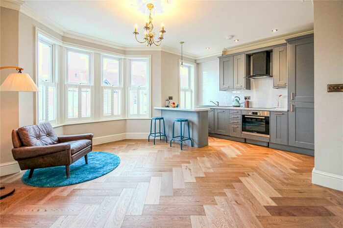 3 Bedroom Maisonette To Rent In Halsbury Road, Westbury Park, Bristol, BS6