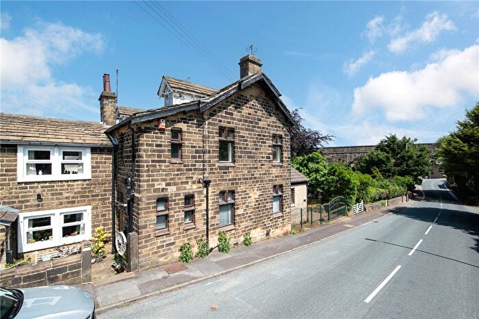 2 Bedroom End Of Terrace House For Sale In Haworth Road, Cullingworth, BD13