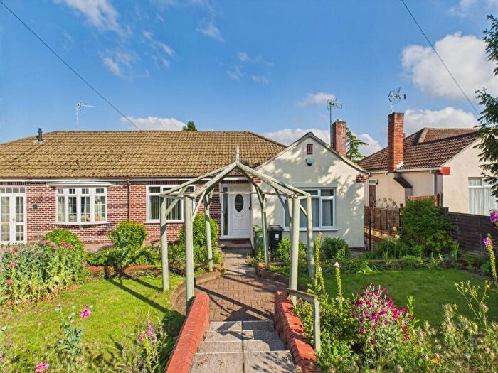3 Bedroom Semi-Detached Bungalow For Sale In Westerleigh Road, Downend, BS16