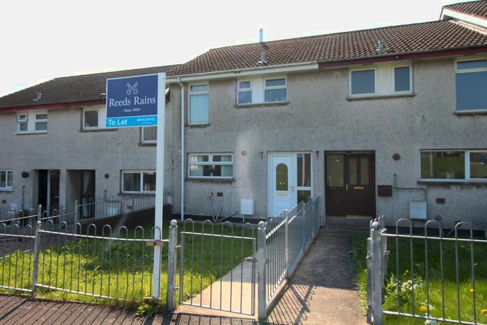 3 Bedroom Detached House To Rent In Oakfield Square, Carrickfergus, County Antrim, BT38