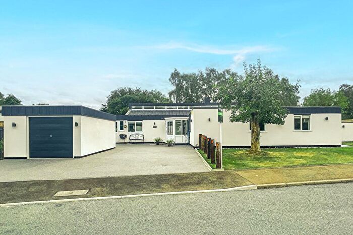 4 Bedroom Detached Bungalow For Sale In Chain Free In Middleton, PE32