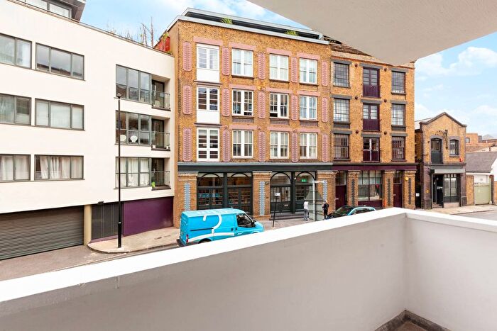 3 Bedroom Flat To Rent In Union Street, Borough, London, SE1