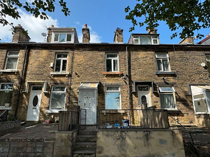 3 Bedroom Terraced House To Rent In Bonn Road, Bradford, West Yorkshire, BD9