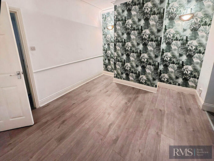 3 Bedroom Flat To Rent In Grace Street, Newcastle Upon Tyne, NE6