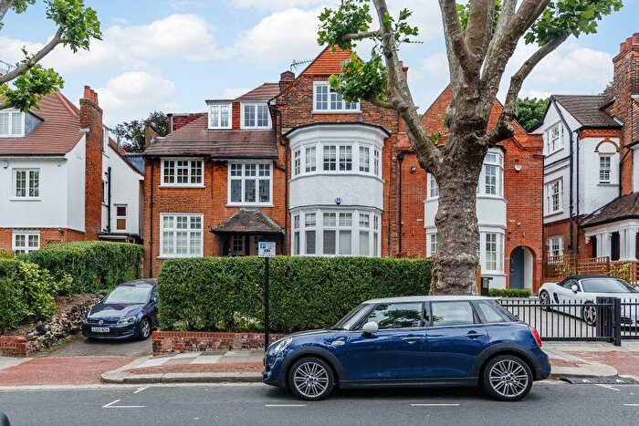 3 Bedroom Flat To Rent In Ferncroft Avenue, Hampstead, NW3