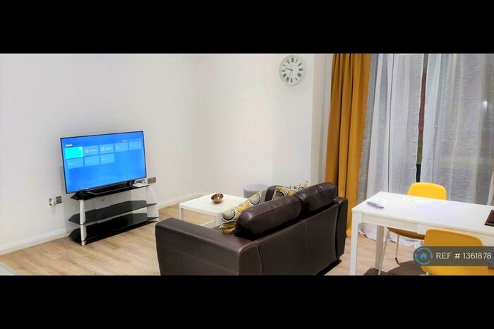 1 Bedroom Flat To Rent In Corporation Street, Coventry City Centre, CV1