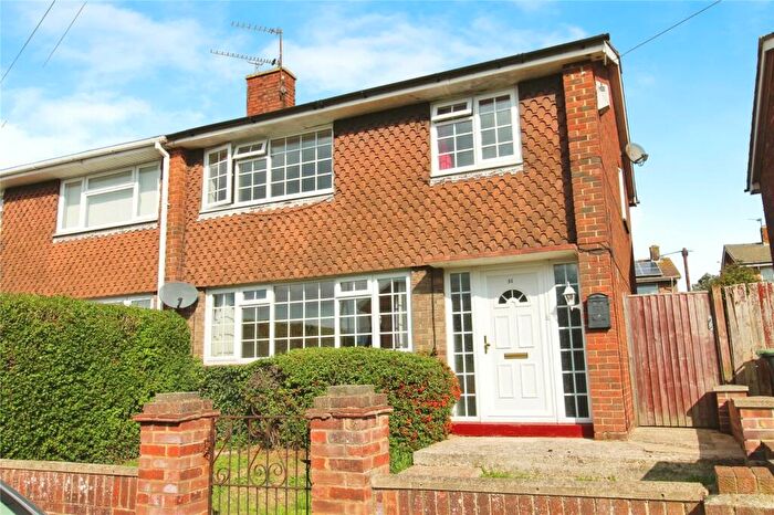3 Bedroom Semi-Detached House To Rent In Whitsbury Road, Havant, Hampshire, PO9